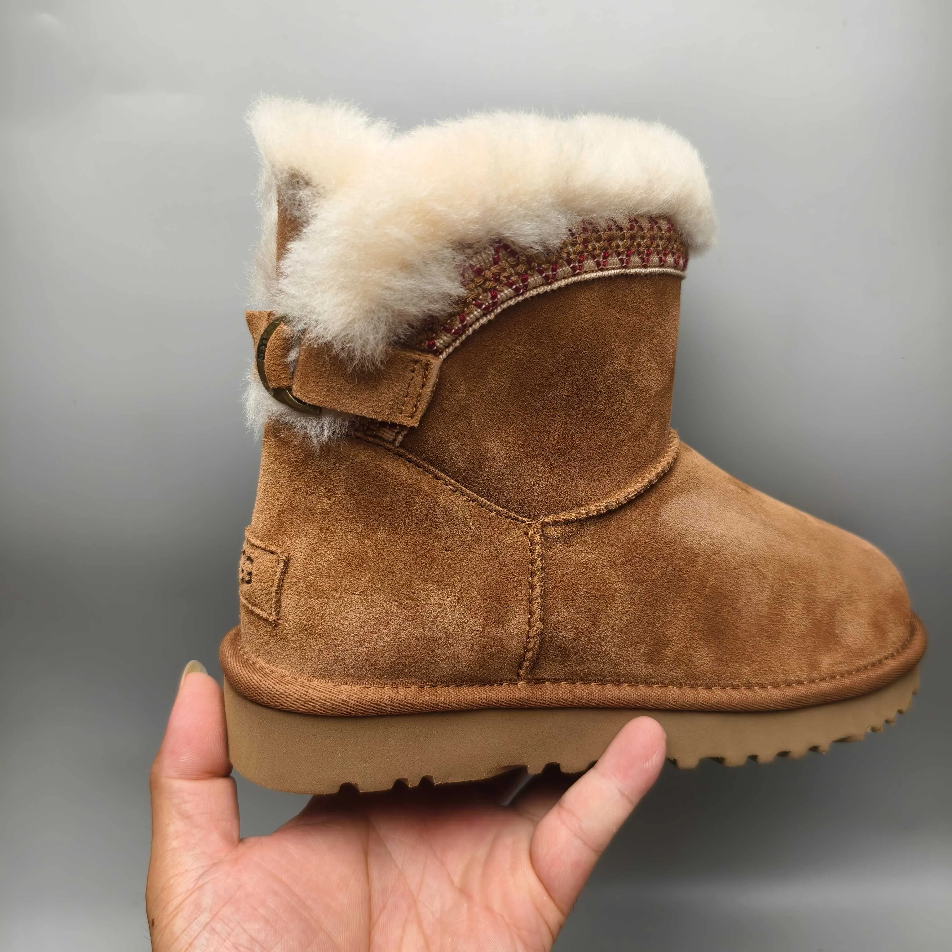 💰520 UGG sheepskin all-in-one snow boots 4517 ethnic style back buckle style color: maroon gray matching size: 35-40